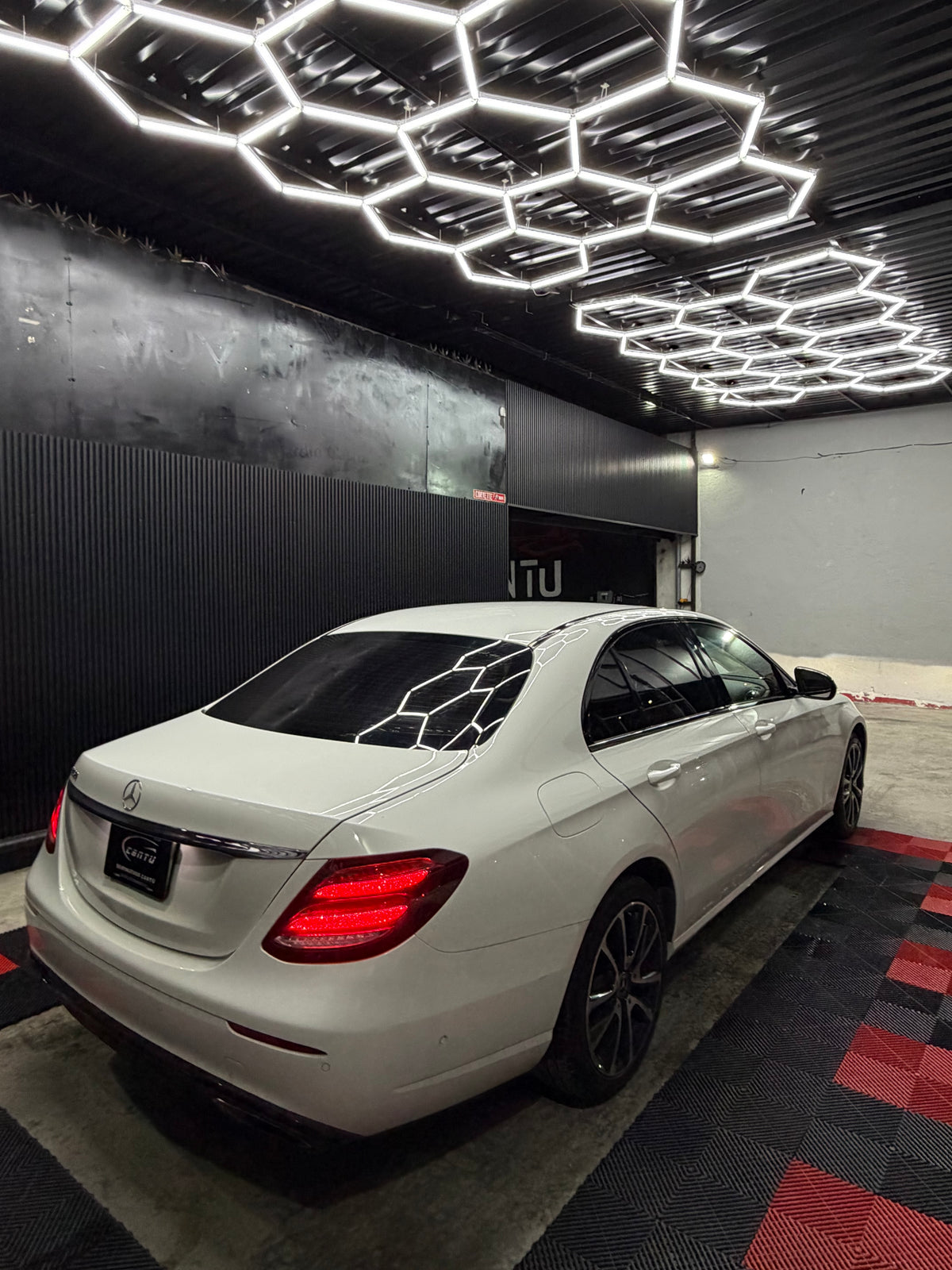 Mercedes E-250