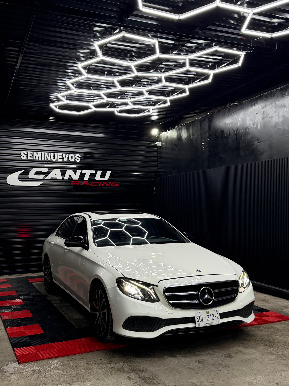 Mercedes E-250